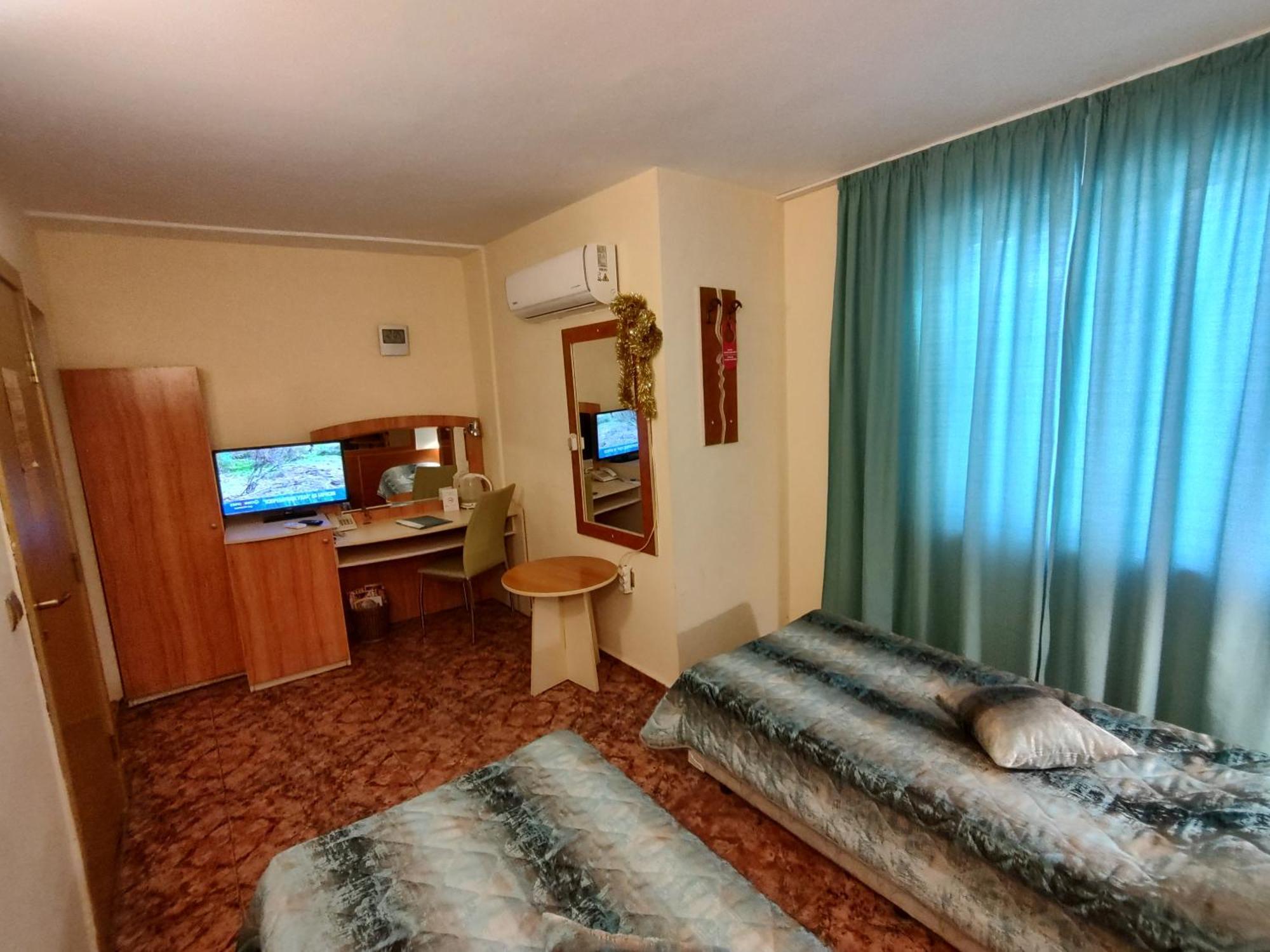 Hotel Color فارنا الغرفة الصورة